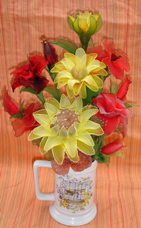 ͡ʹ͡-bouquet in a mug-cup
ʹ͡͡-