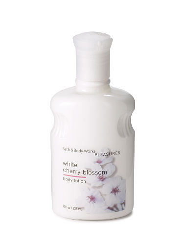 Bath & Body Works Body Lotion : White Cherry Bloss