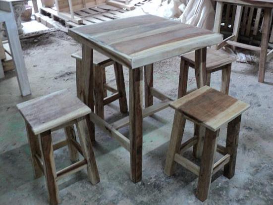 ชุดโต๊ะไม้จามจุรี -  ขายโต๊ะไม้ โต๊ะไม้สน โต๊ะไม้จามจุรี เก้าอี้ไม้ เราคือโรงงานผลิตโดยตรงคับ  ราคาถูกสุดๆ                                                                                                                                                                            หนุ่มโต๊ะไม้ 