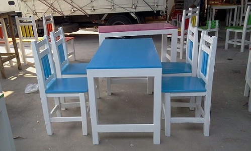 โต๊ะไม้สน70*120 -  ขายโต๊ะไม้ โต๊ะไม้สน โต๊ะไม้จามจุรี เก้าอี้ไม้ เราคือโรงงานผลิตโดยตรงคับ  ราคาถูกสุดๆ                                                                                                                                                                            หนุ่มโต๊ะไม้ 